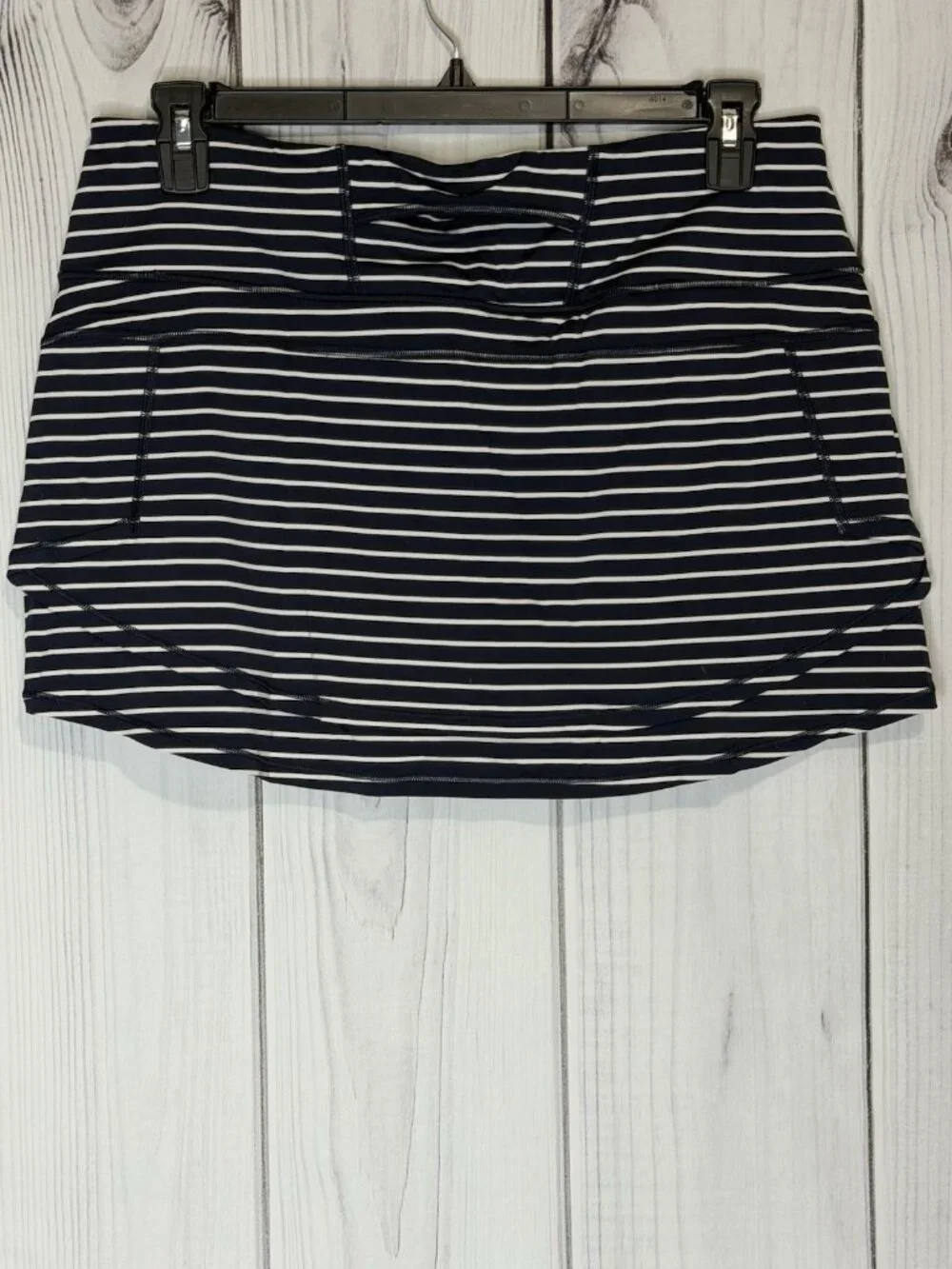 Athleta Stripe Stealth TruCool Skirt Skort Navy Blue White 210121 Size Large